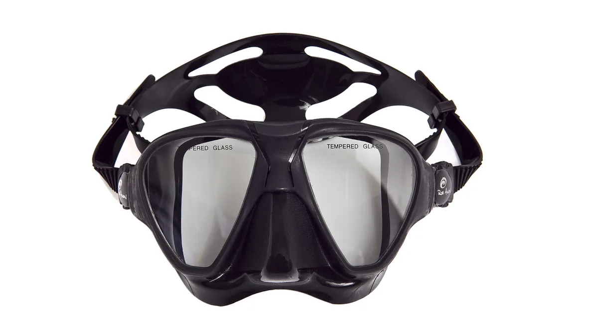 CUBERA MASK BLACK RED LENS